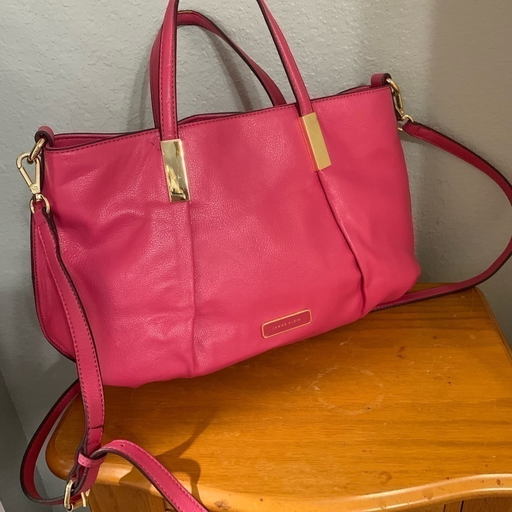 Anne Klein - Picture 4 of 10